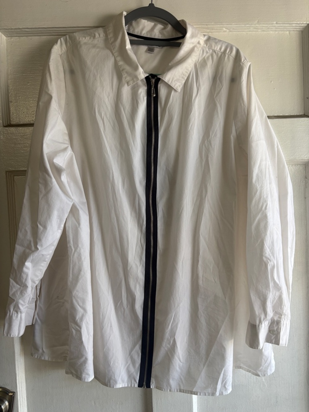 Avenue size 22/24 White Long Sleeve Zip Front Blouse - Contrast Zipper
